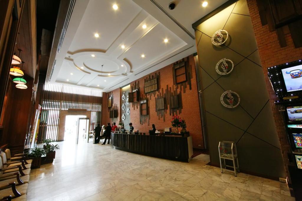 Grand Diamond City Hotel & Casino Poipet Exterior photo